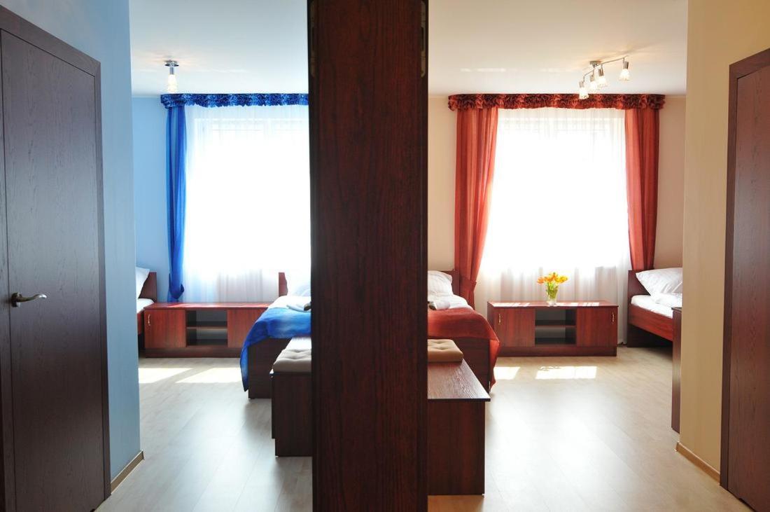 Hostel Gosciniec Zodiac *